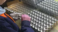 各部品を中国広東省の自社工場に納品