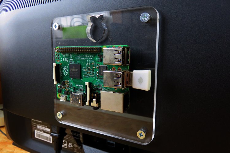 VESAマウントにRaspberry　Pi2　Model Bを取り付けました