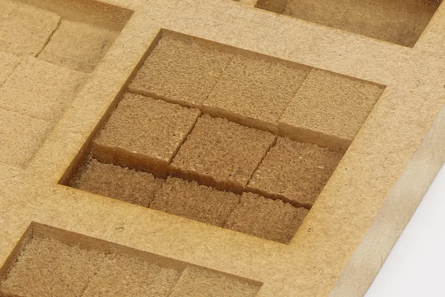 素材への立体的なレーザー彫刻加工に対応