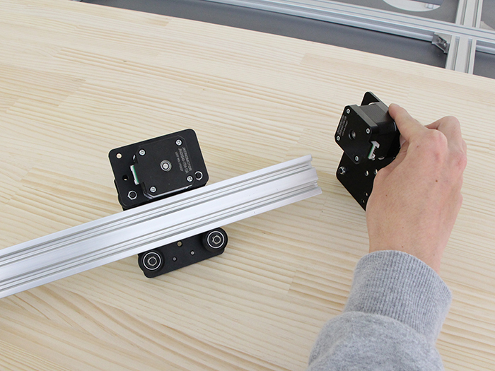 wheel-plate-y-axis-Lユニット取り付け方向